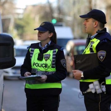 Shqiptohen 123 kundërvajtje trafiku në Shkup