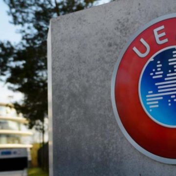 UEFA cakton stadiumet për finalet evropiane të vitit 2026 dhe 2027