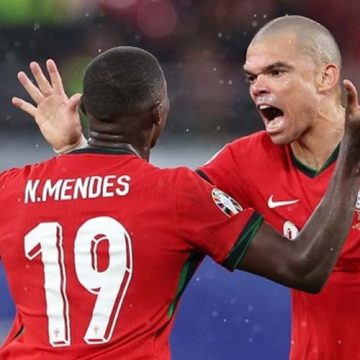 Portugal leave it late and Turkey win cracker on night of records