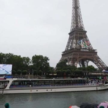 Olympic organizers pull plug on triathlon training in the Seine again