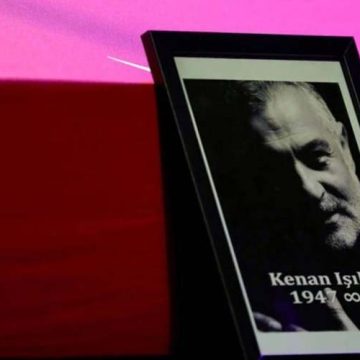 Kenan Işık’a AKM’de veda töreni: “Hiçbir zaman aklımızdan çıkmayacak”