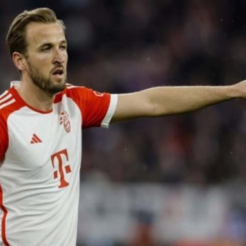 Kane scores four as Bayern dazzle to 9-2 win, Madrid beat Stuttgart